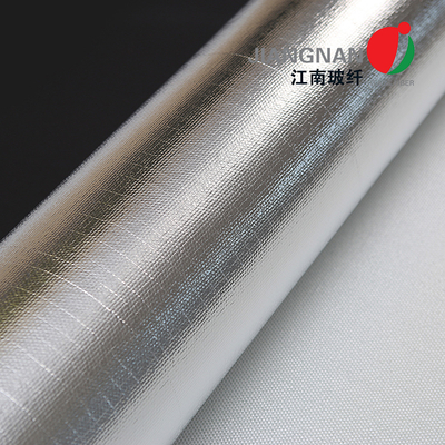 Tissu aluminisé de fibre de verre pour l'isolation thermique jusqu'à 550°C avec la réflexion de la lumière forte pour l'isolation de vapeur