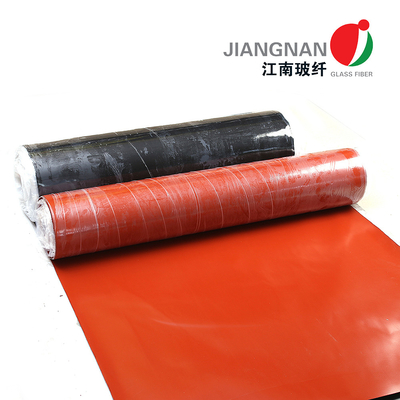 Résistant à la chaleur Tissu en fibre de verre enduit de silicone Surface lisse Résistance à la chaleur élevée