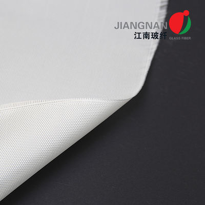 6 onces. Le tissu d'armure « serré » simple de fibre de verre dénomment 7628 pour le tissu de revêtement de PTFE
